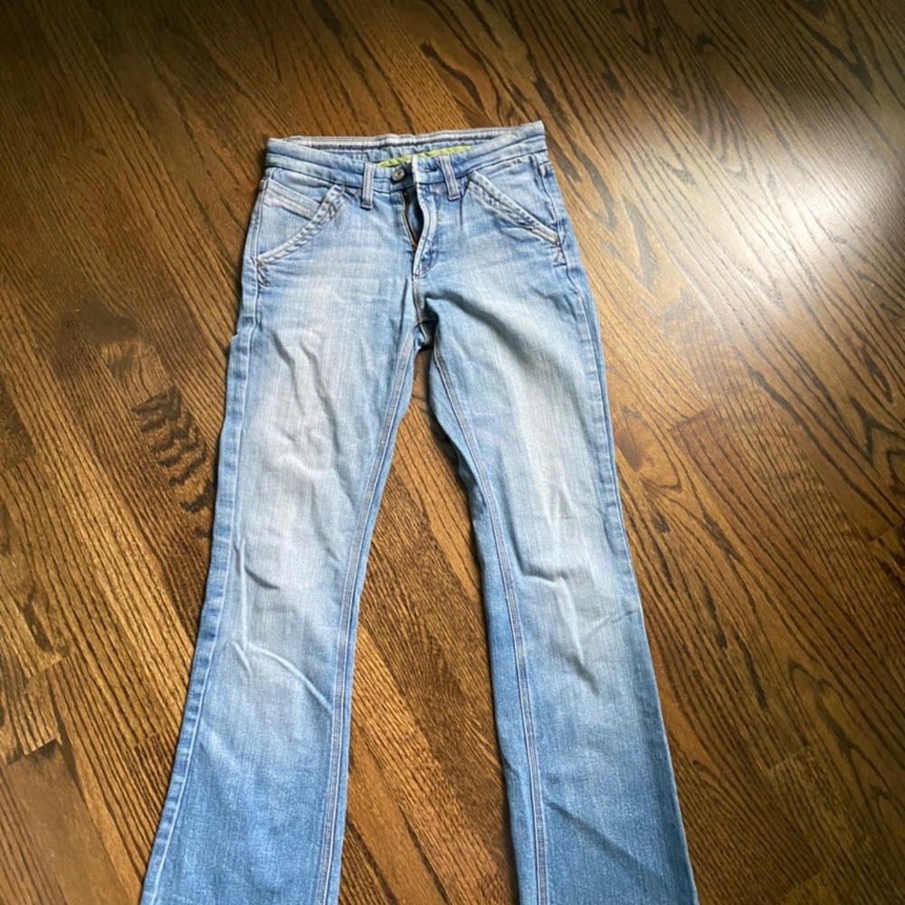 Low rise blue jeans